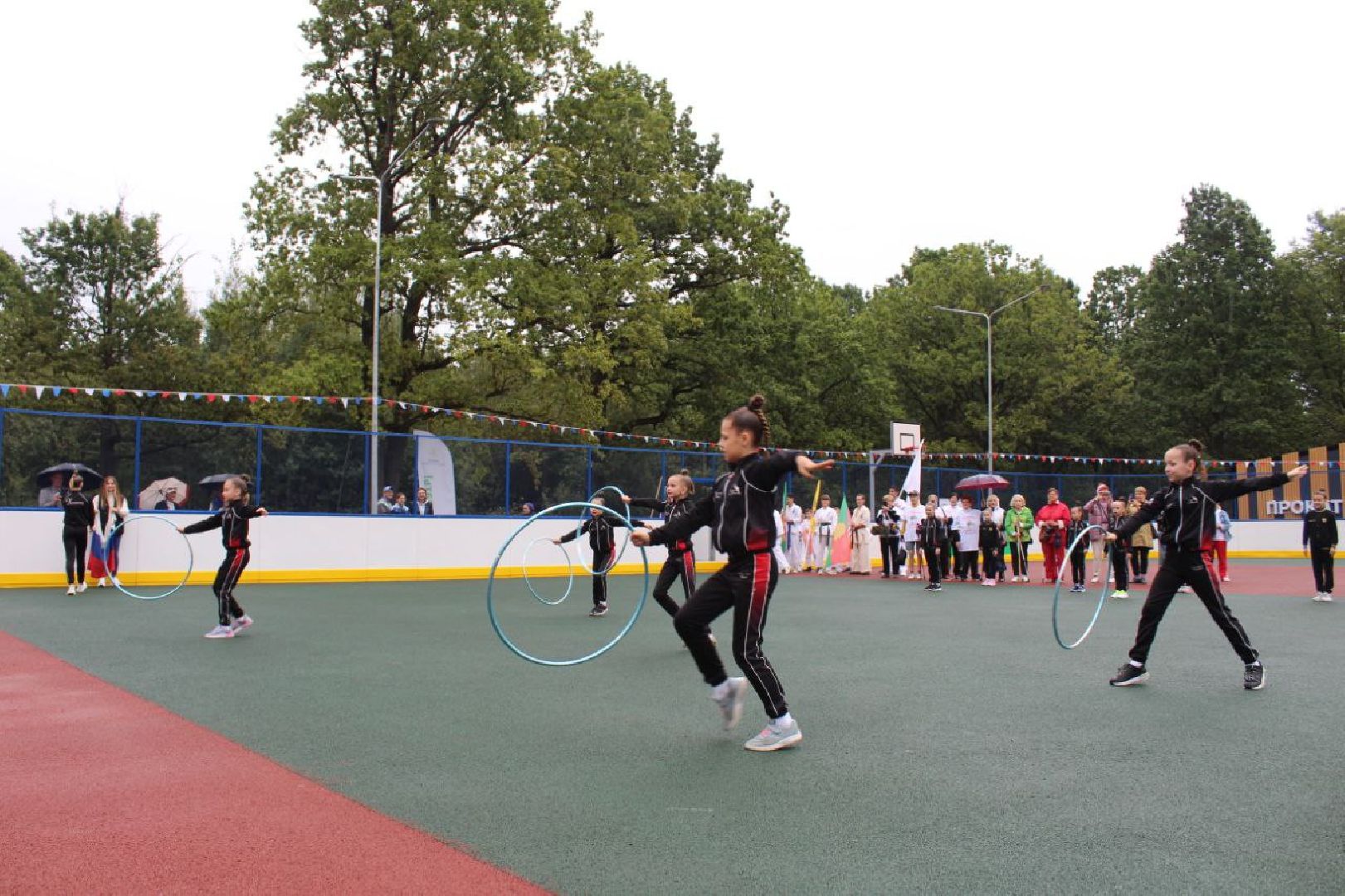 Открытие спортивной площадки, лесопарк Дубки, Калининец