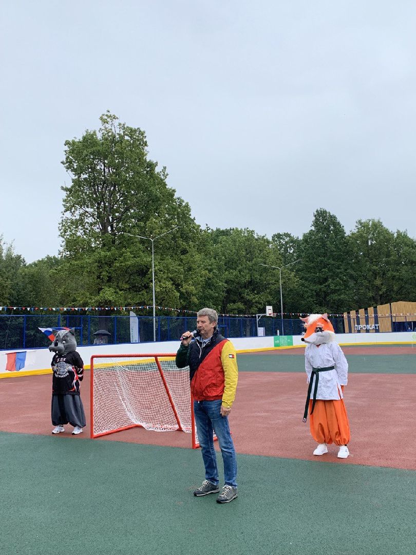 Открытие спортивной площадки, лесопарк Дубки, Калининец
