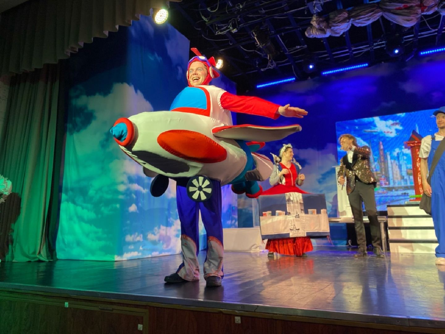 Долгопрудный, Город мечты, театр, дети, дирижабль