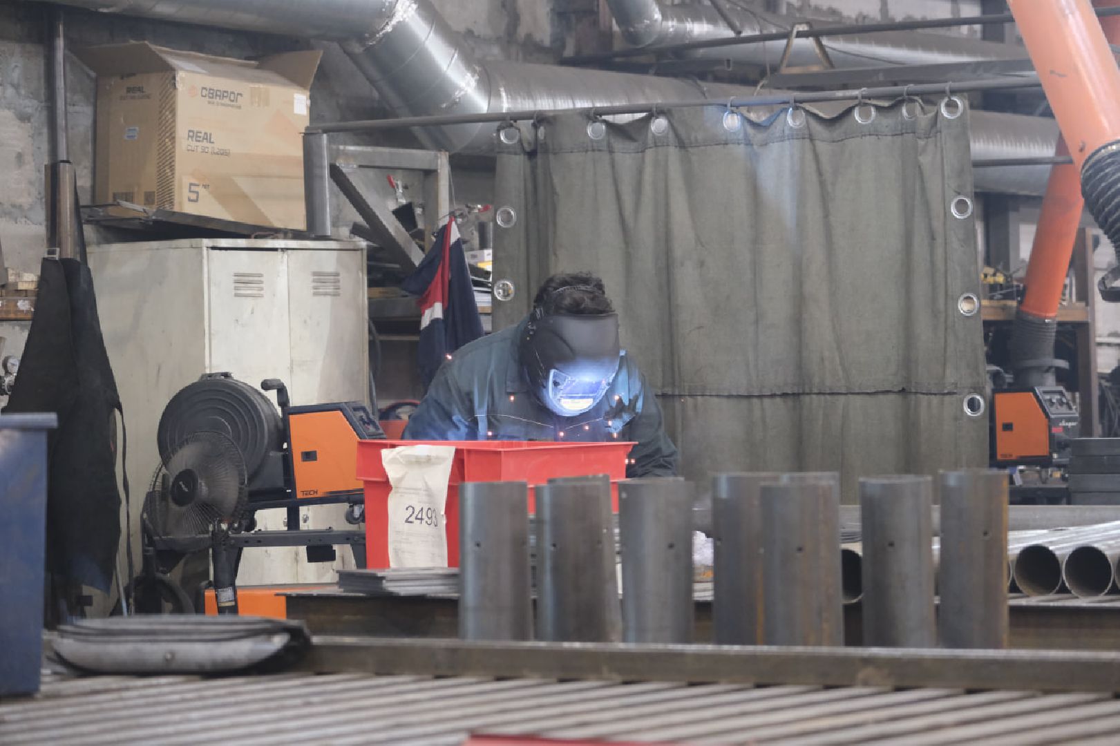 Пущино, бизнес, экономика