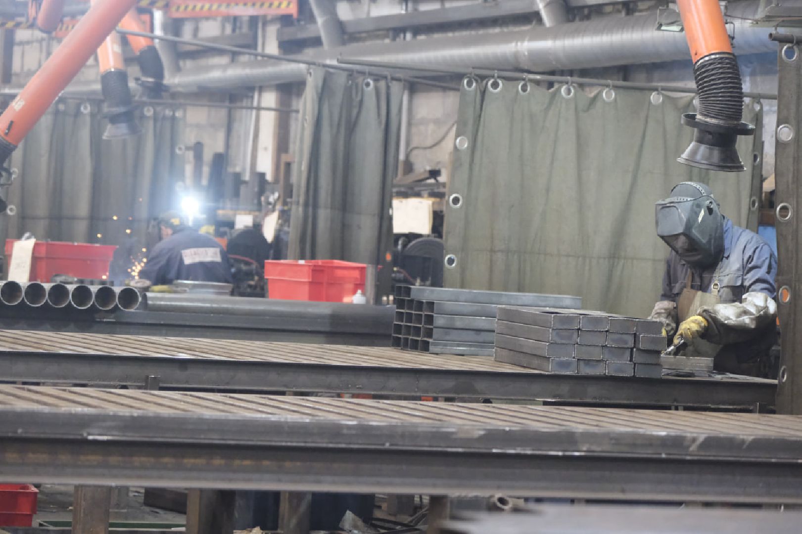 Пущино, экономика