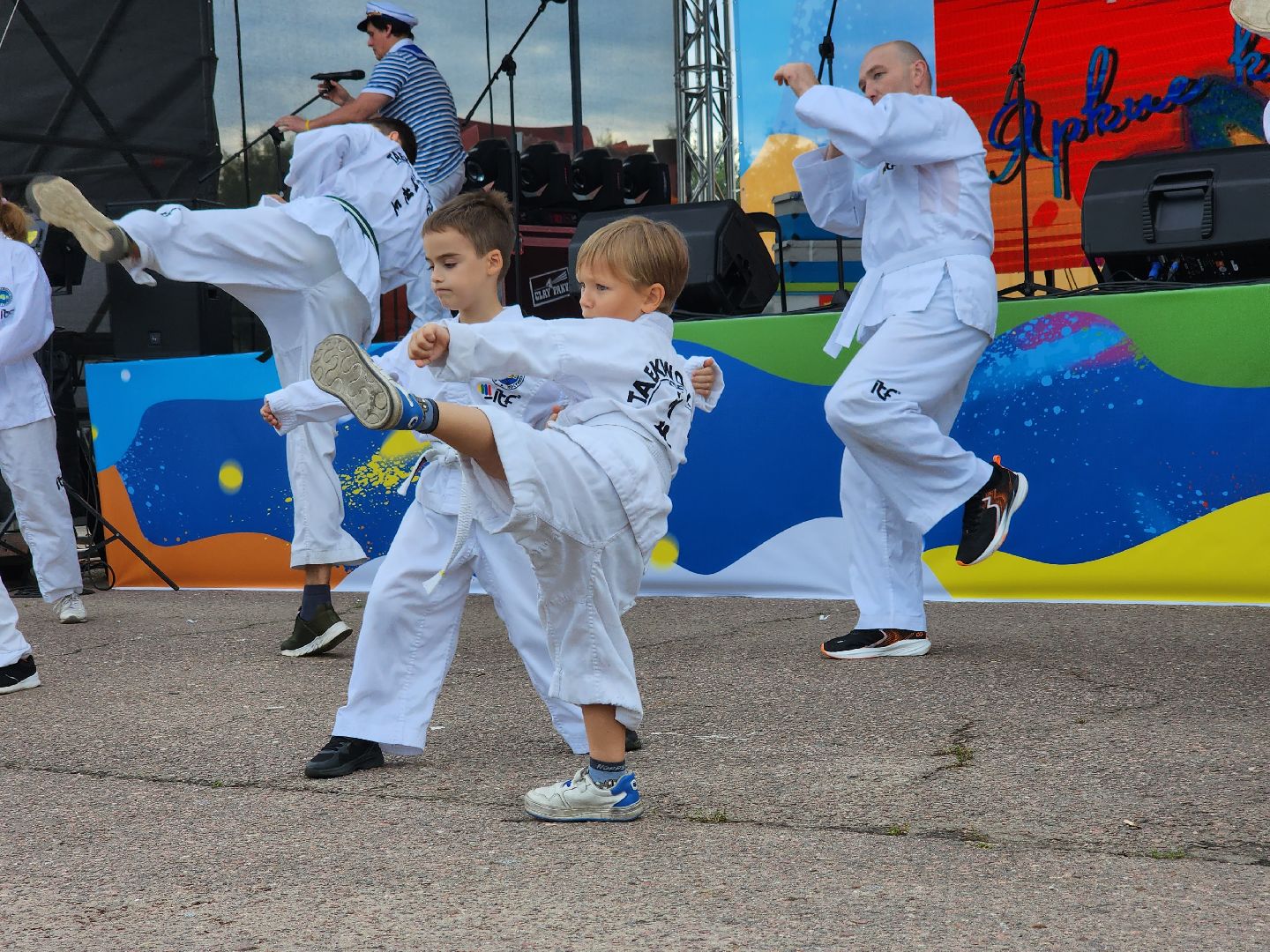 Тхэквондо; горки ленинские; спортсмены; спорт; молодёжь
