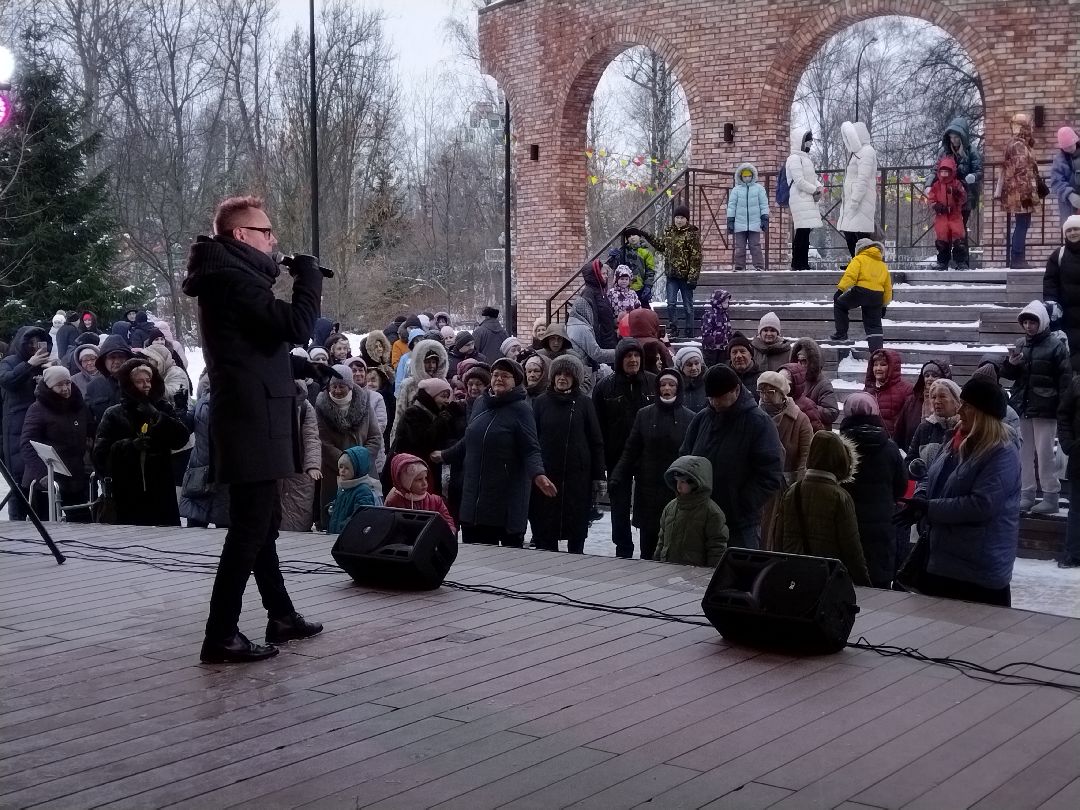 8 марта, международный женский день, Белый Орёл, Дмитрий Быков, Леонид Лютвинский