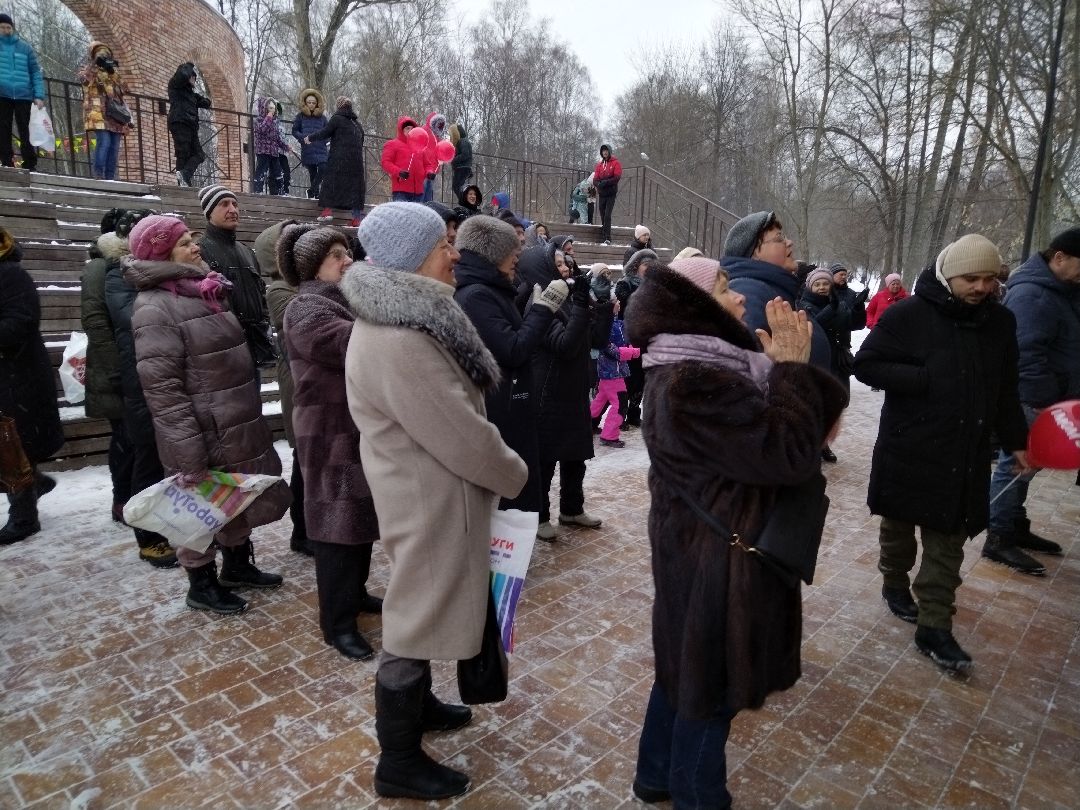 8 марта, международный женский день, Белый Орёл, Дмитрий Быков, Леонид Лютвинский