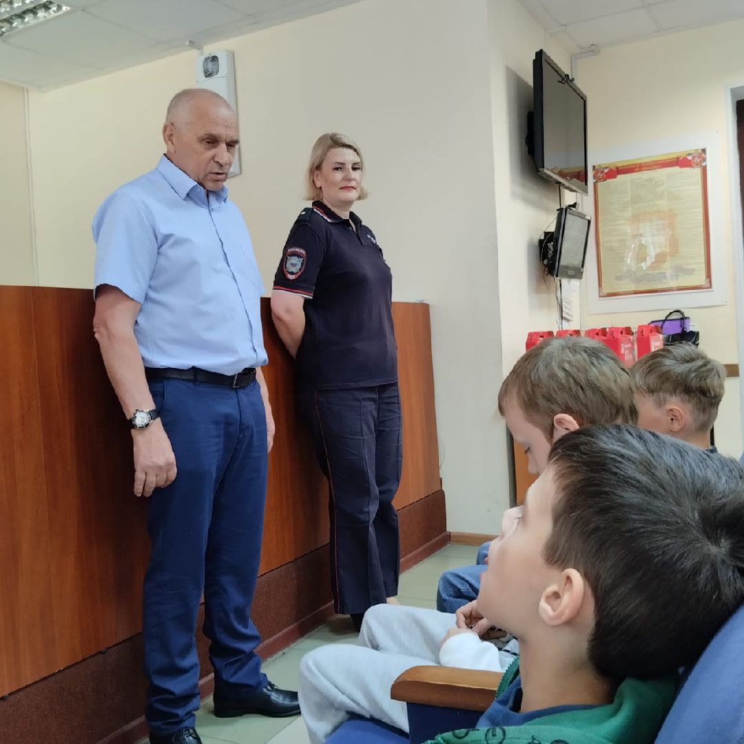 Помоги собраться в школу, акция, полиция, Протвино, учебный год