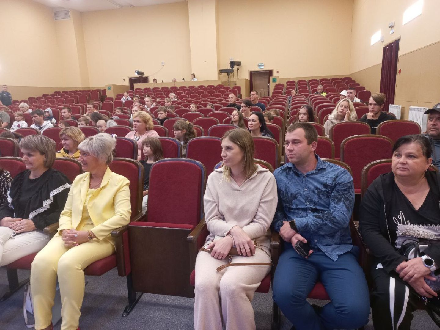 Солнечногорск, дети, школьники, рюкзак, канцтовары