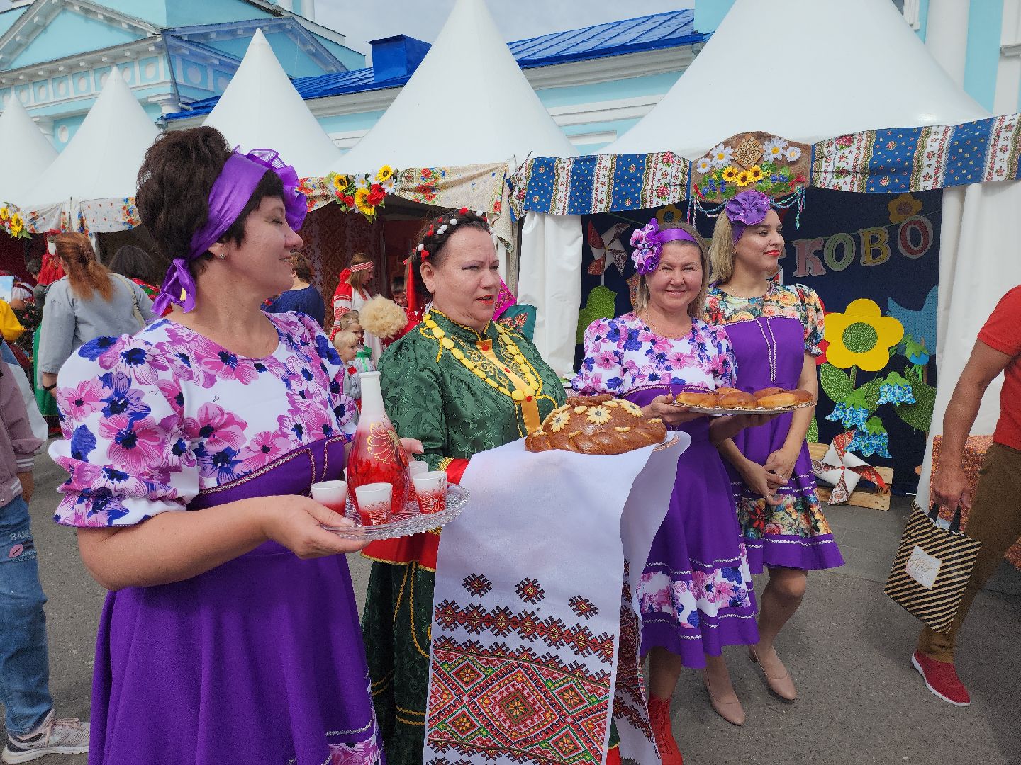 Кашира, день города, ярмарка, Черкизово, Седек, Санрайз, Тепофол, Деревянная сова