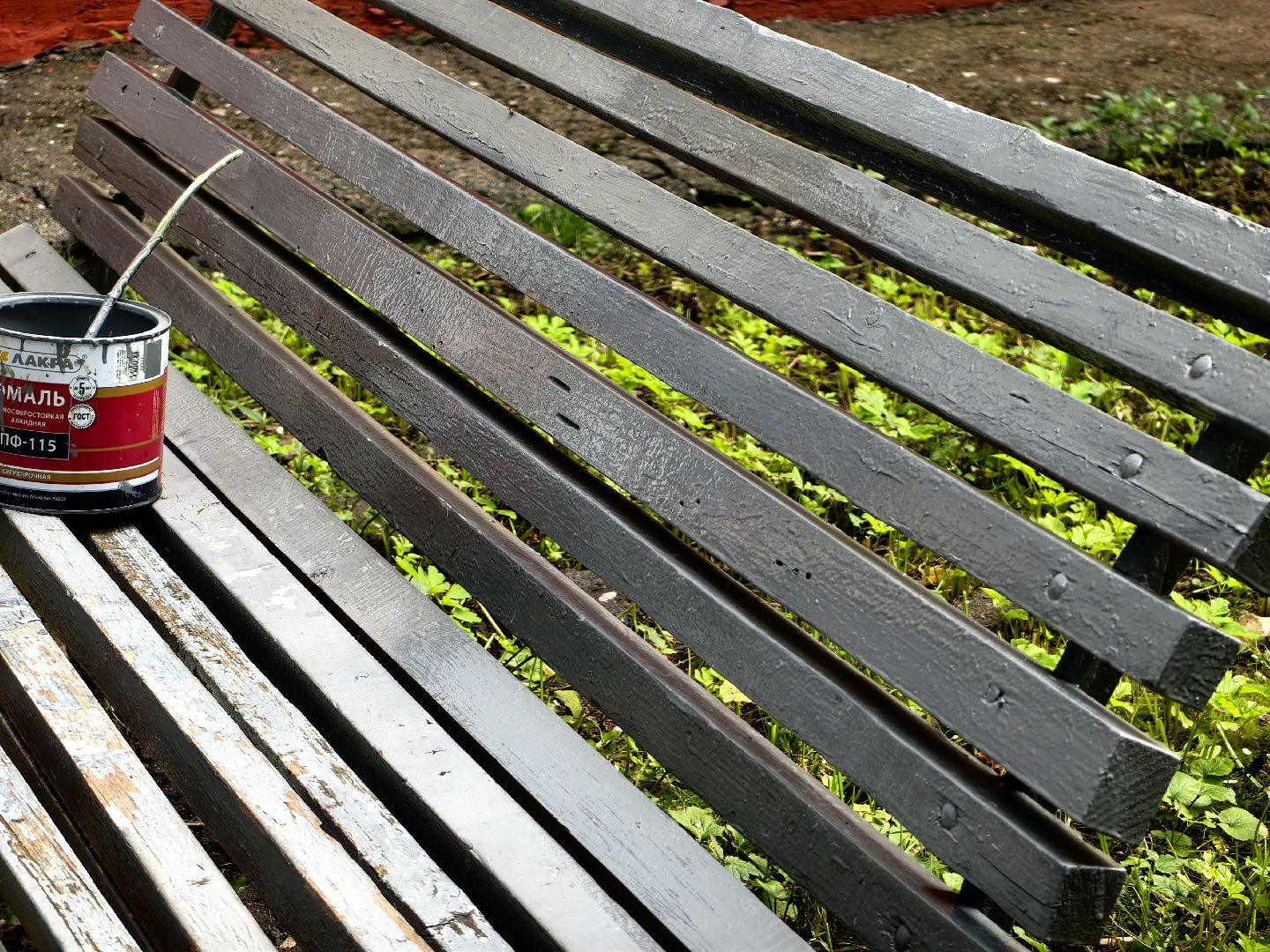 Лавочки, окрашено, краска, территория
