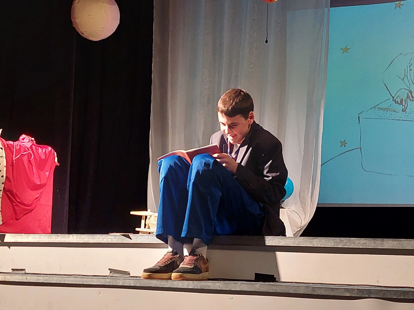 народный театра; т-вид; видное; дворец культуры; актёры