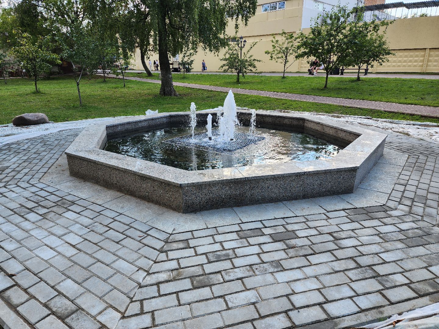 Раменское, благоустройство, фонтан на Школьном бульваре