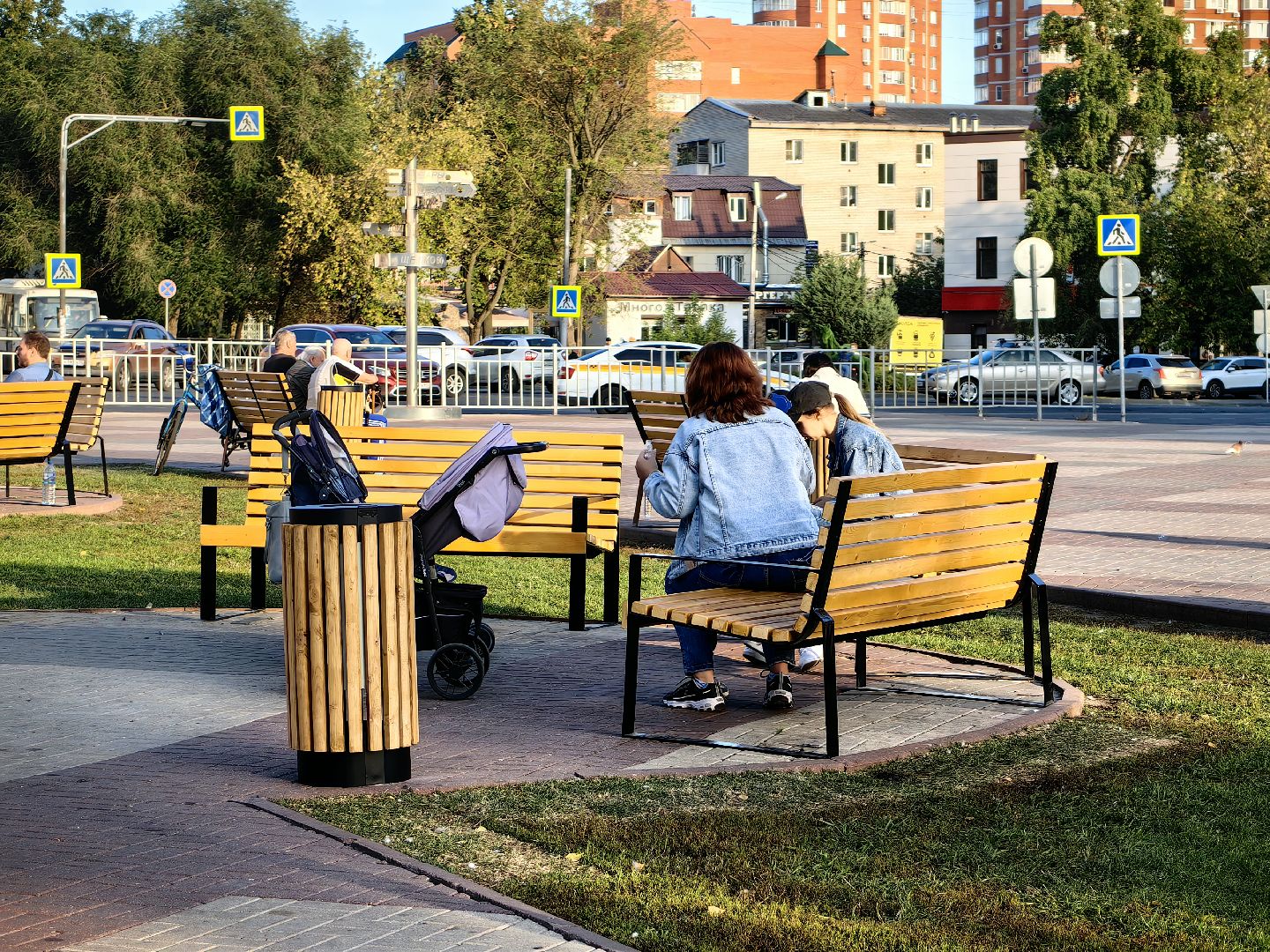 Лавочки, урны, благоустройство, площадь
