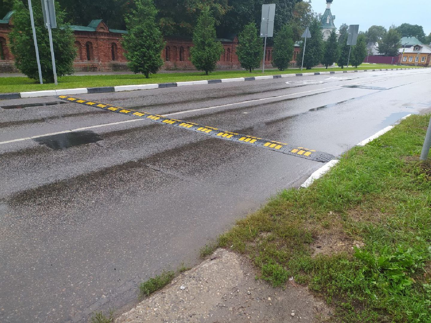 Коломна, дороги, лежачие полицейские, светофор