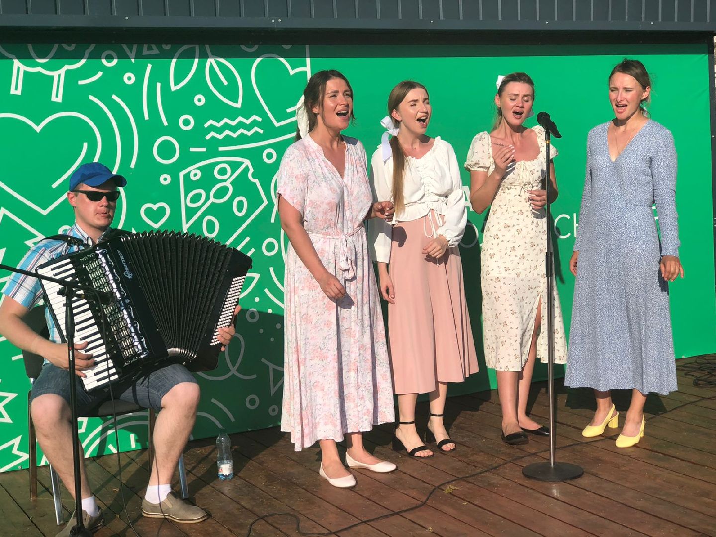 Ретро-песни в парке, коллаборация музыкальных коллективов, наро-фоминская областная больница,