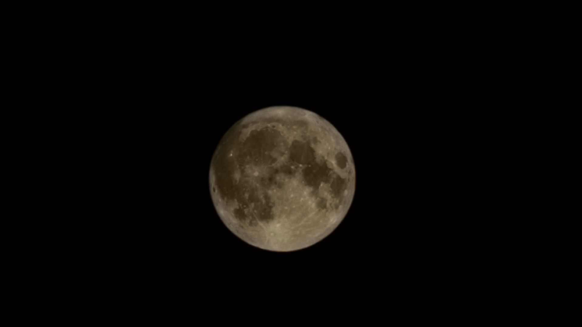 суперлуние, полнолуние, астрономия,