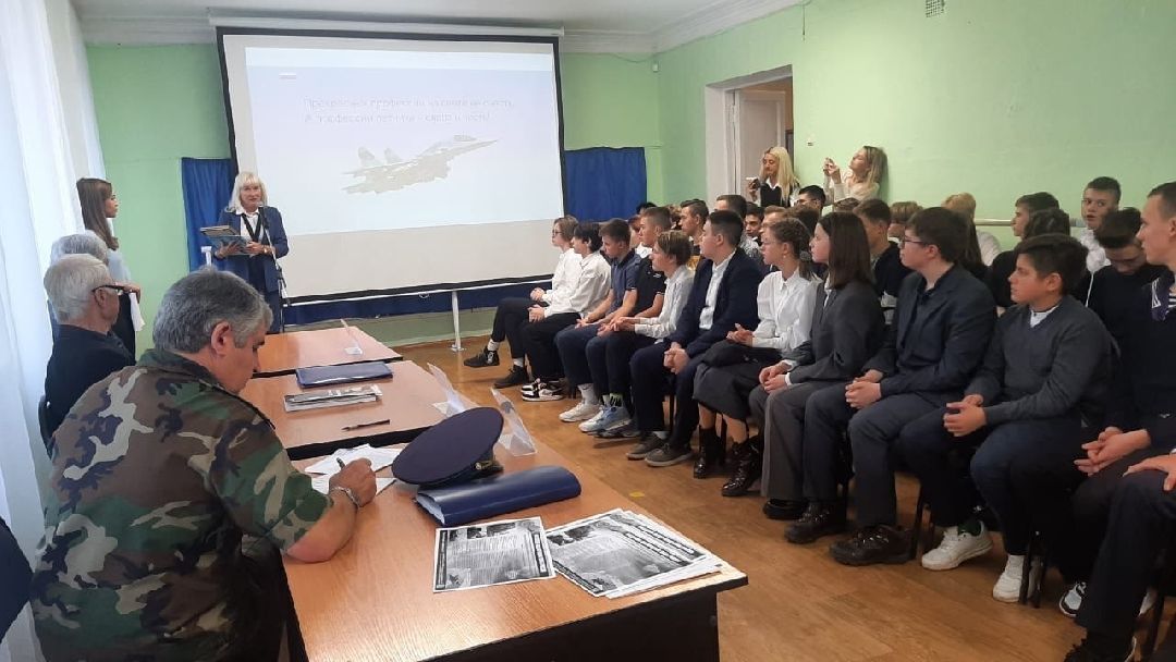 Протвино, Пущино, образование