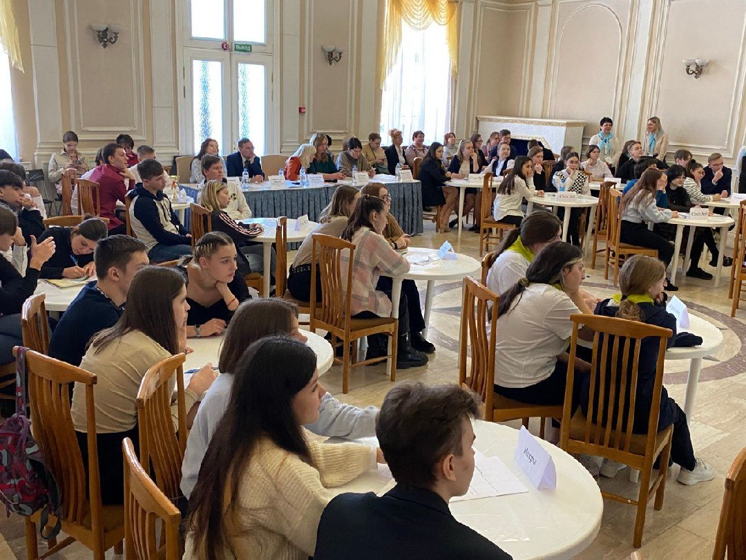 Протвино, Пущино, образование