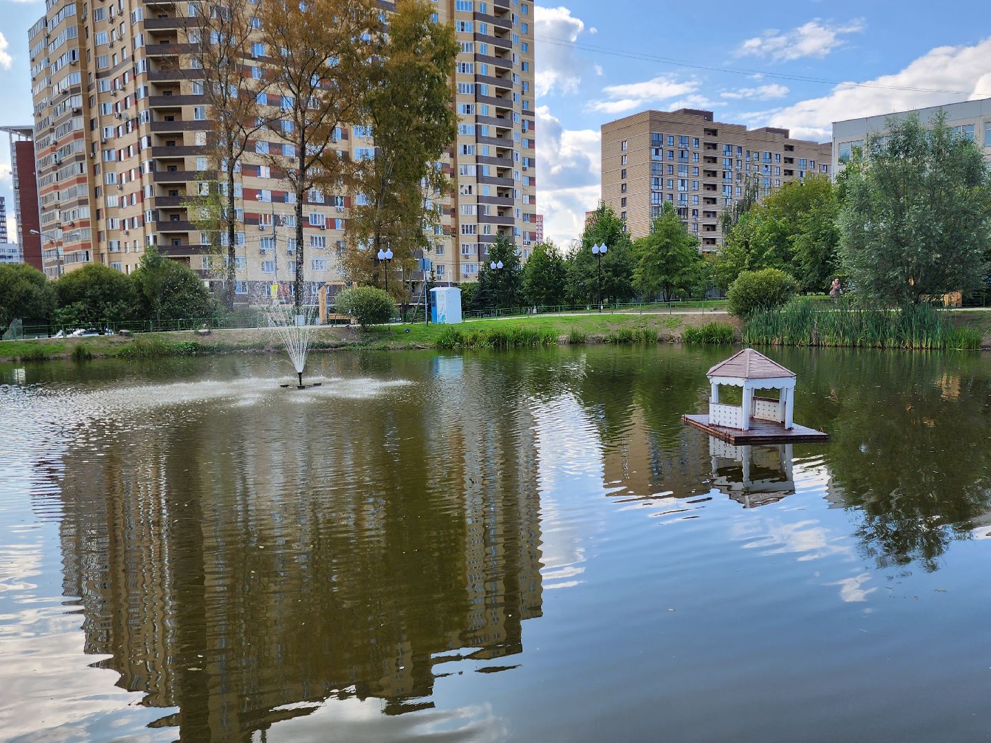 Мытищи, сквер на Колпакова, благоустройство
