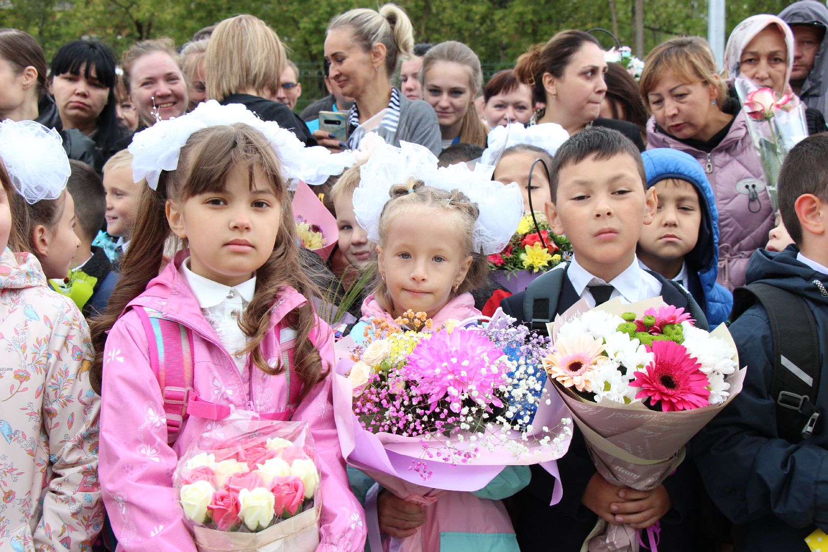 Лобня, общество, школа