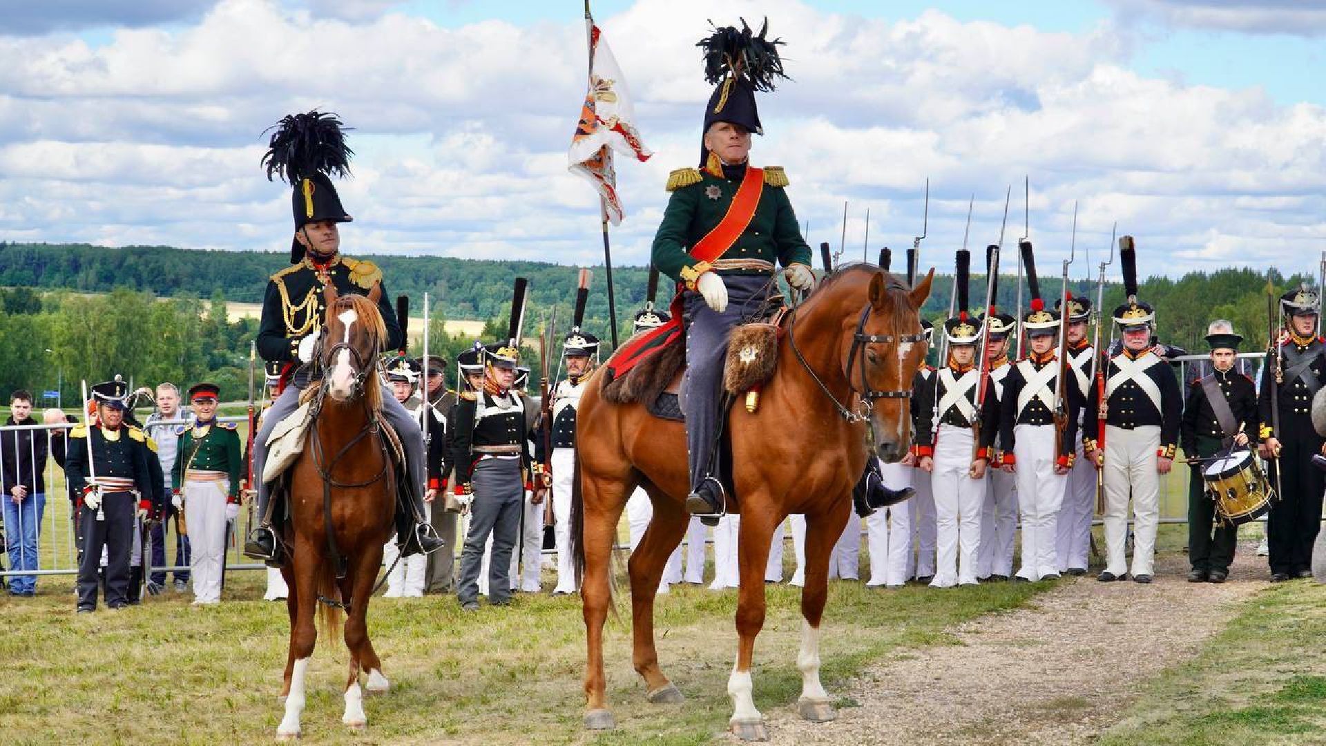 Можайск, Можайский городской округ, Подмосковье, военно-исторический фестиваль, День Бородина, праздник, туризм, зрители, французкая армия, русская армия