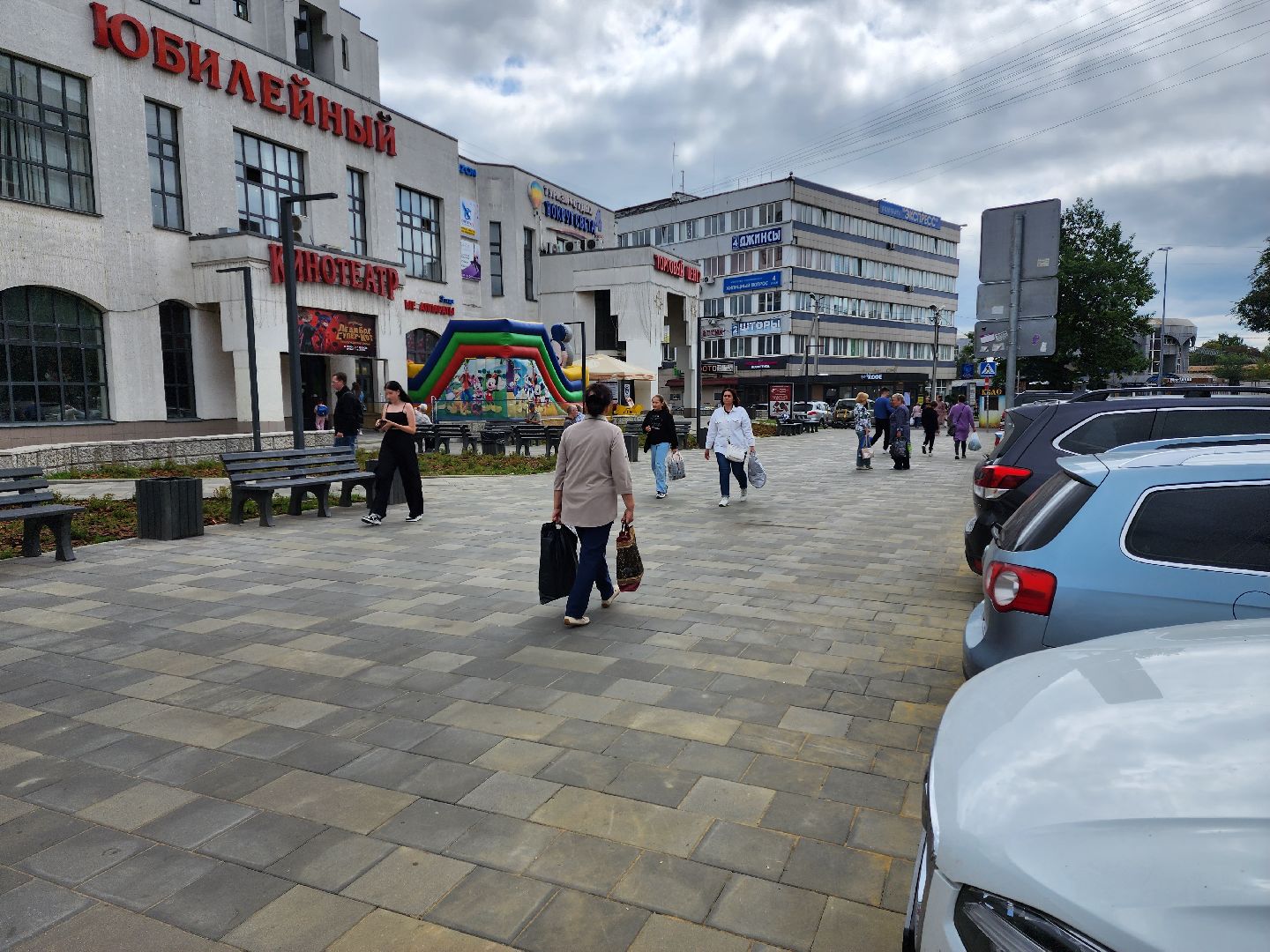 Раменское, благоустройство, площадь у кинотеатра Юбилейный