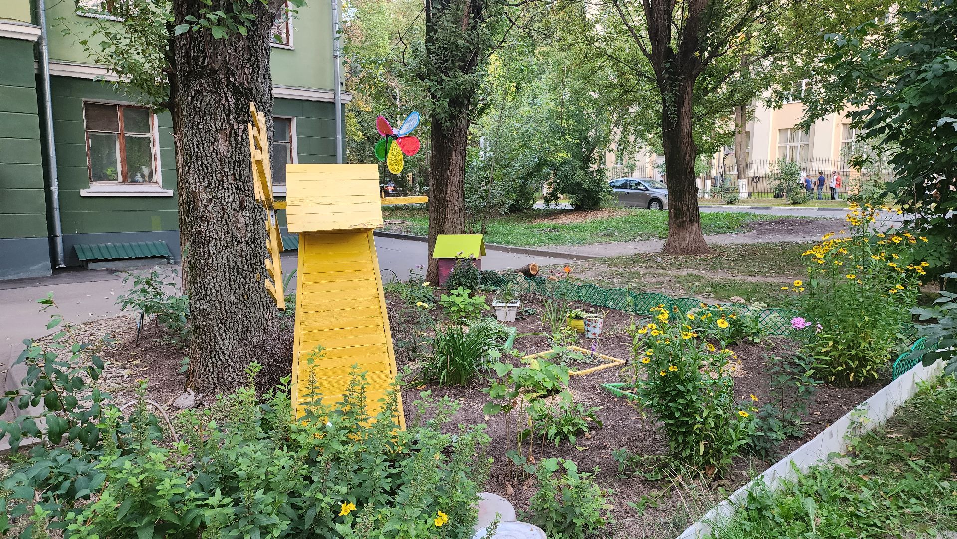 Долгопрудный, цветник, благоустройство