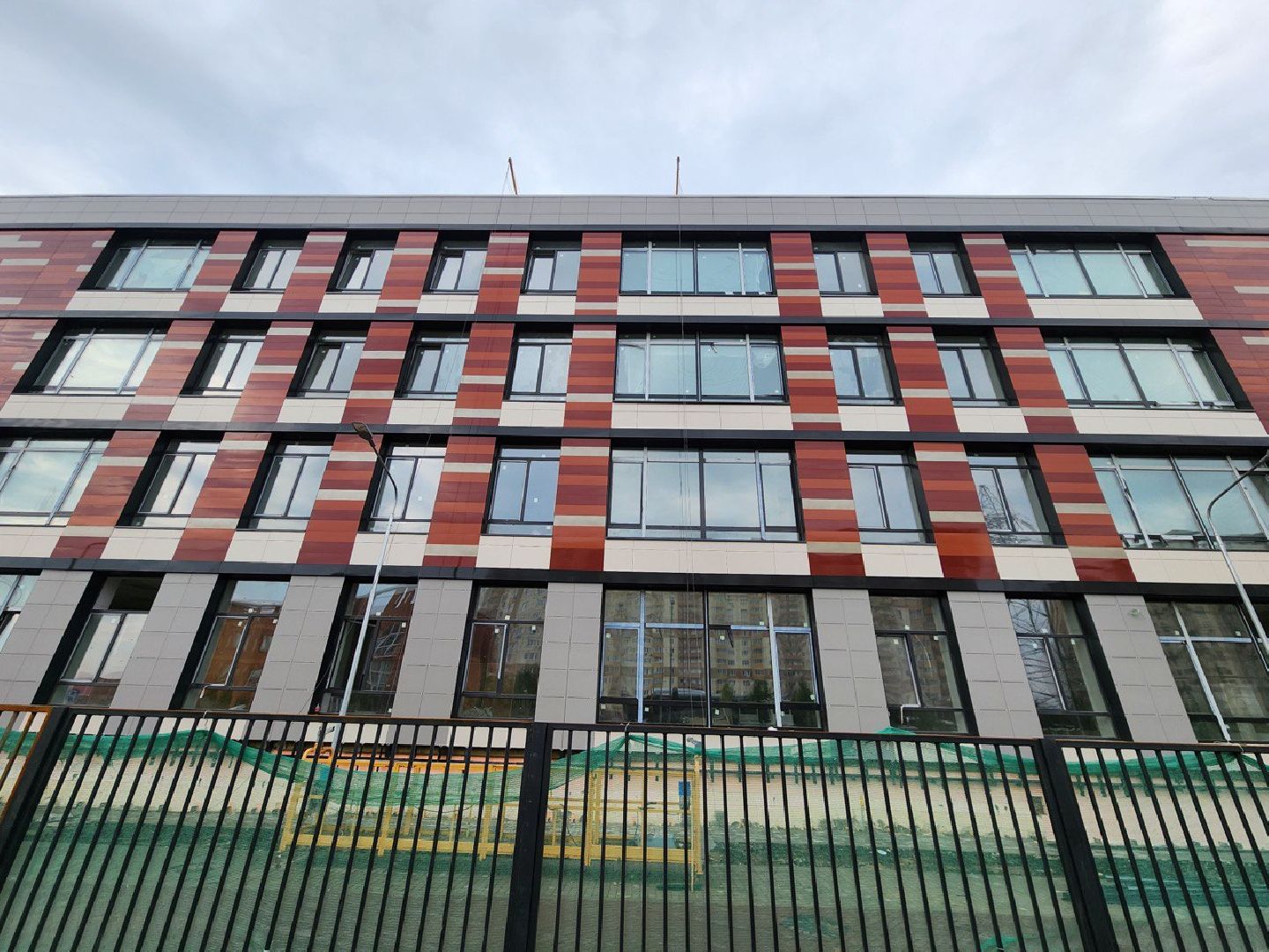 Строительство, школа, образование, Самая большая школа Подмосковья