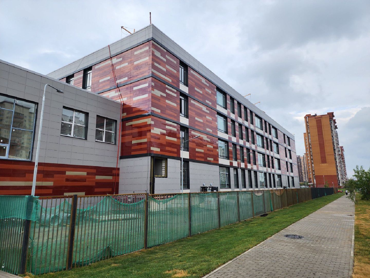 Строительство, школа, образование, Самая большая школа Подмосковья