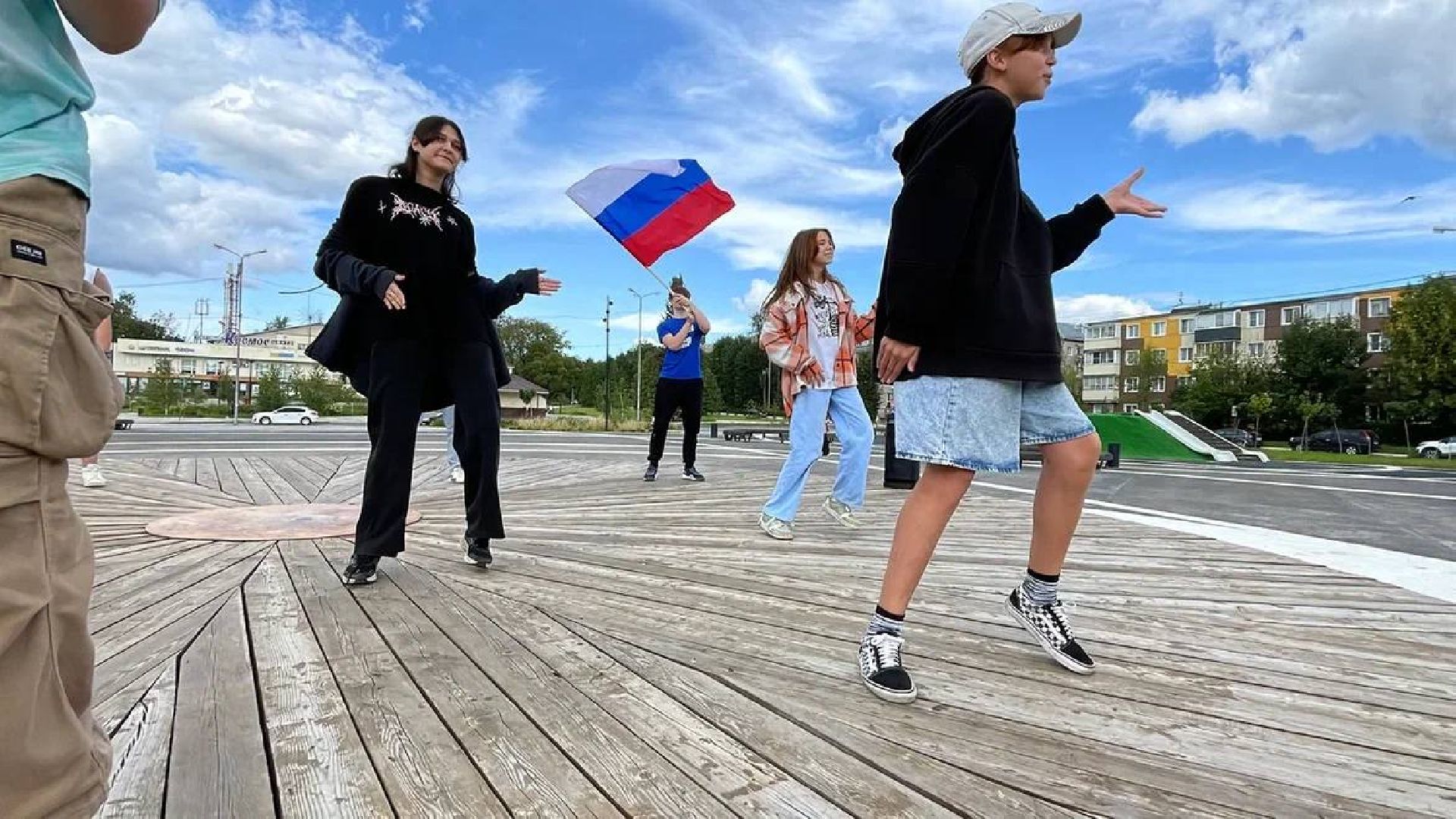 Сергиево-Посадский городской округ, Сергиев Посад, Пересвет, День флага, Флешмоб, МГЕР