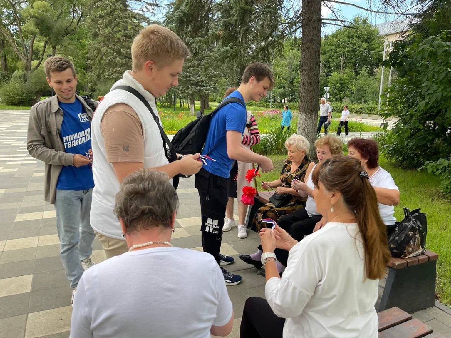 Сергиево-Посадский городской округ, Сергиев Посад, Пересвет, День флага, Флешмоб, МГЕР