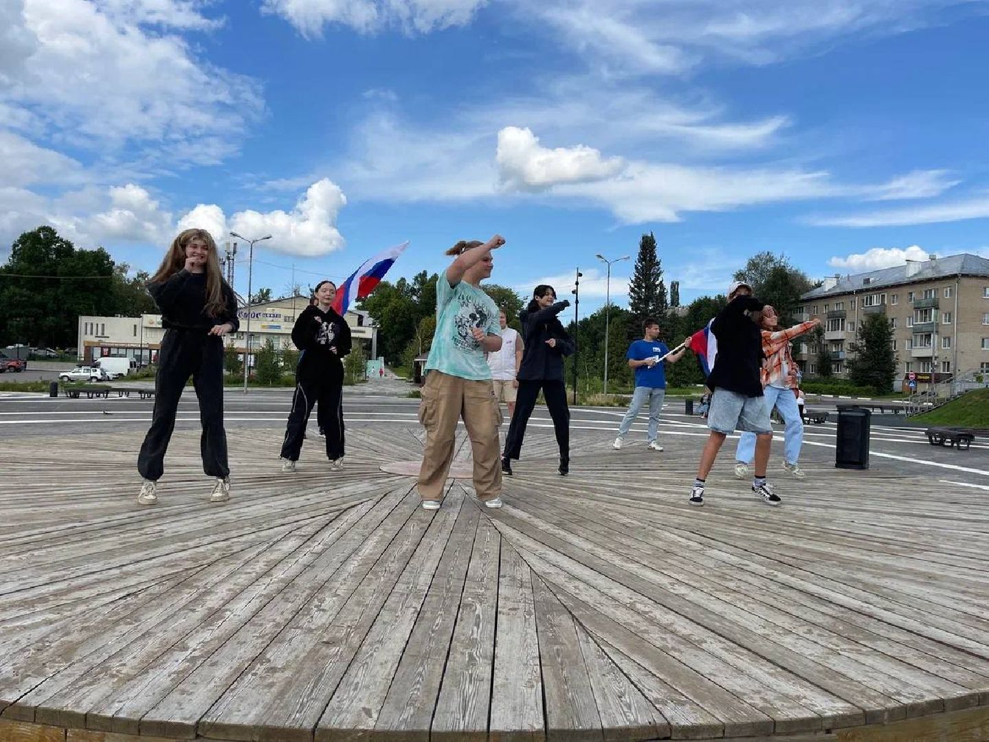 Сергиево-Посадский городской округ, Сергиев Посад, Пересвет, День флага, Флешмоб, МГЕР