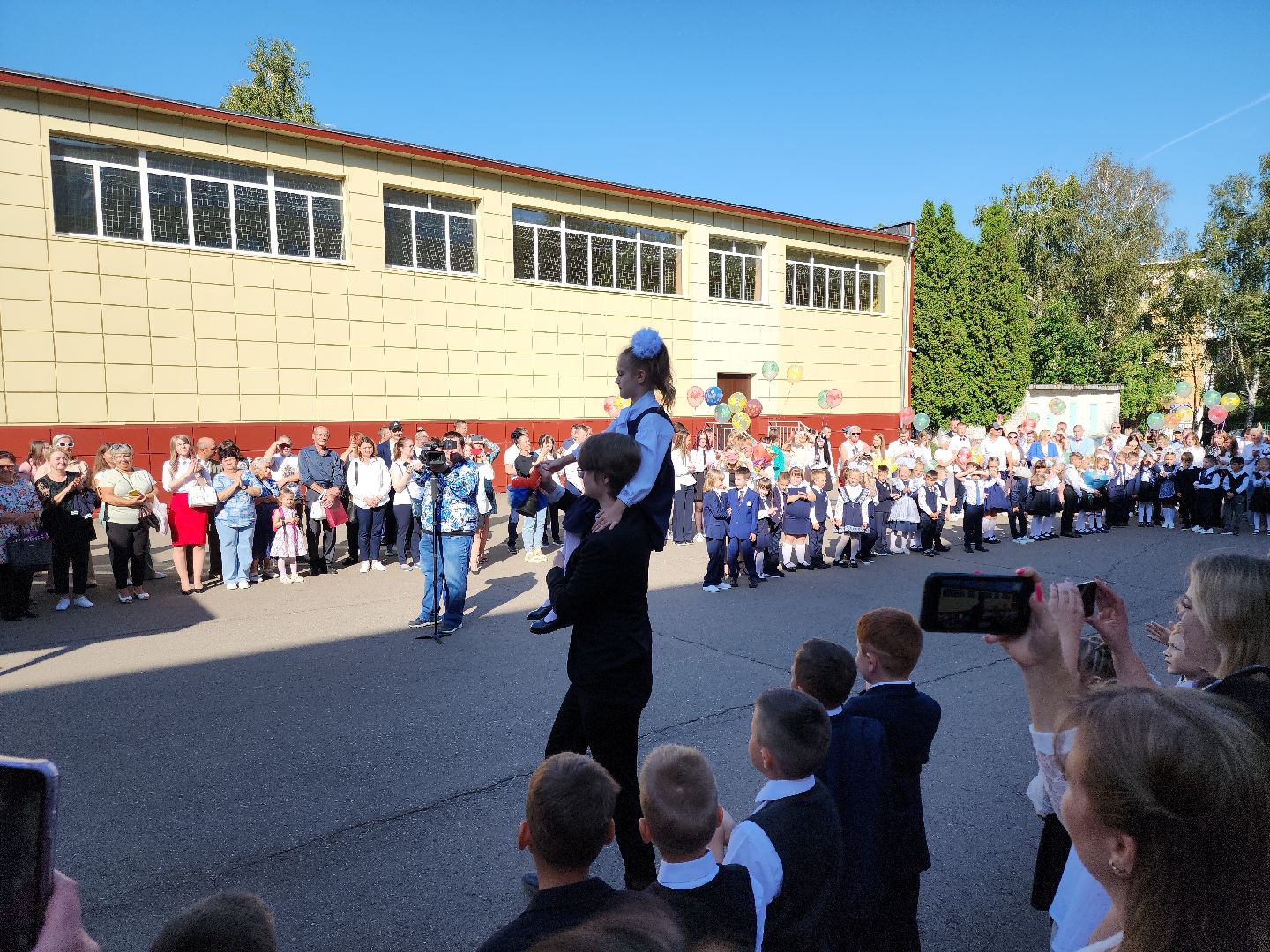 Кашира, СОШ №4, День знаний, 1 сентября, первоклассники