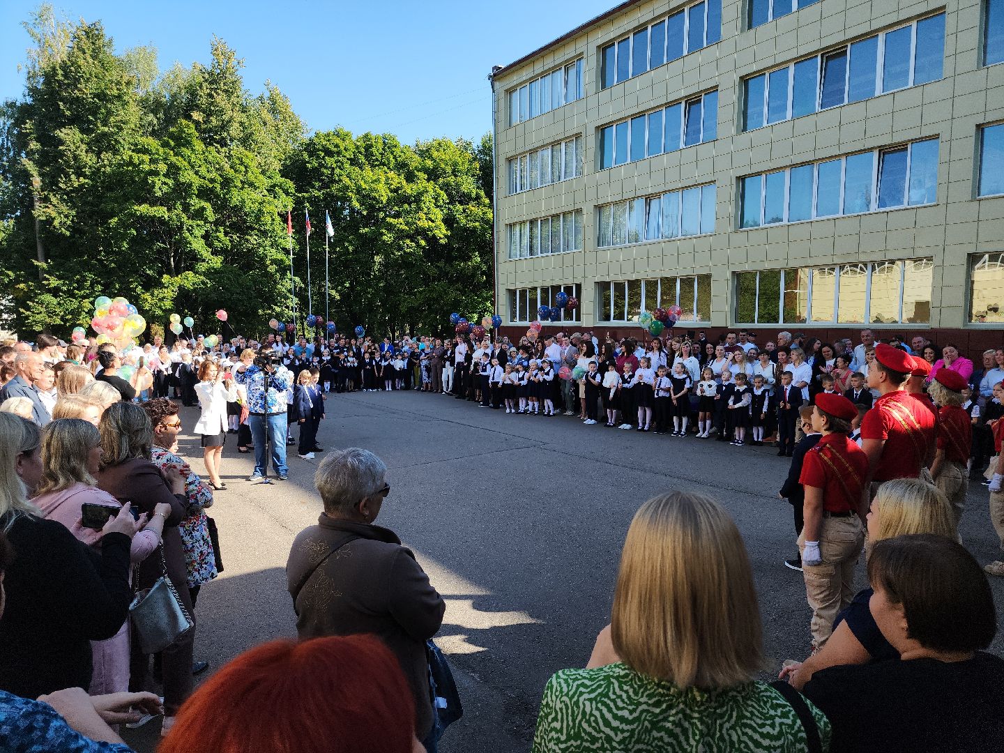 Кашира, СОШ №4, День знаний, 1 сентября, первоклассники