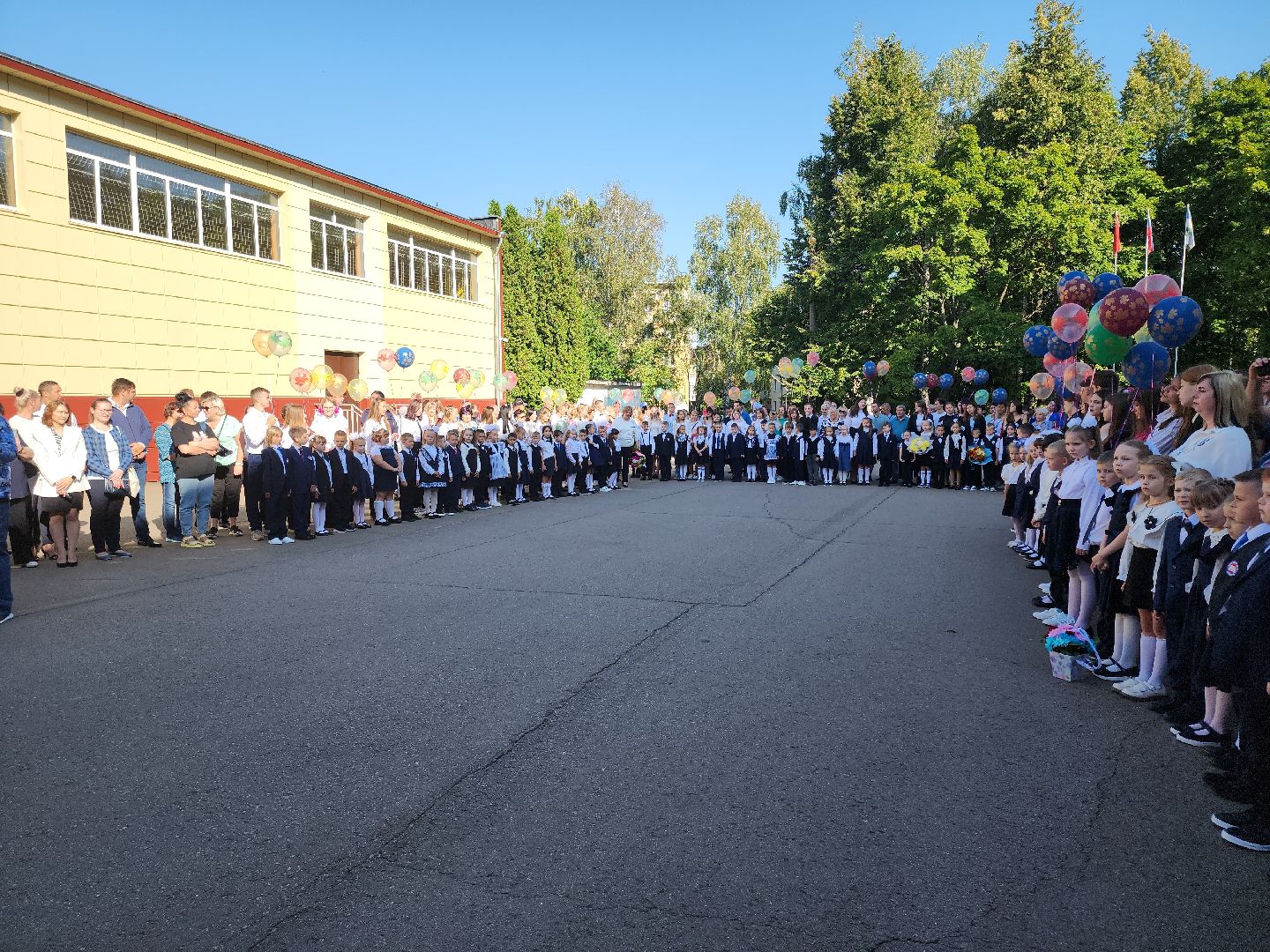 Кашира, СОШ №4, День знаний, 1 сентября, первоклассники