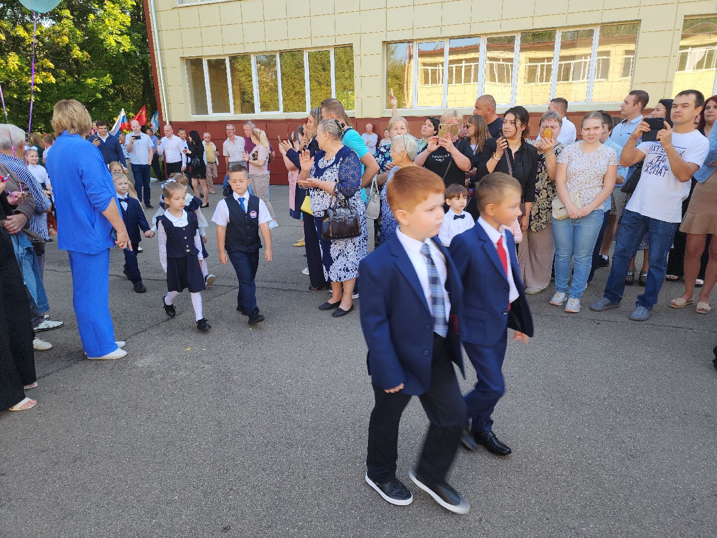 Кашира, СОШ №4, День знаний, 1 сентября, первоклассники