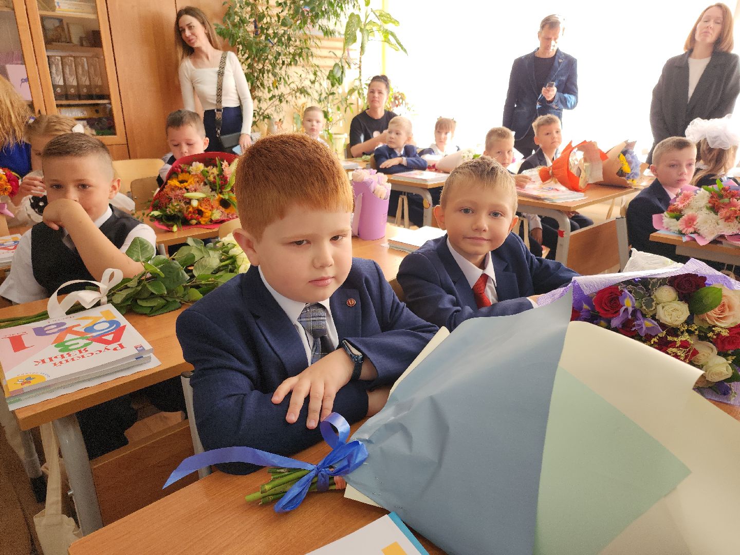 Кашира, СОШ №4, День знаний, 1 сентября, первоклассники
