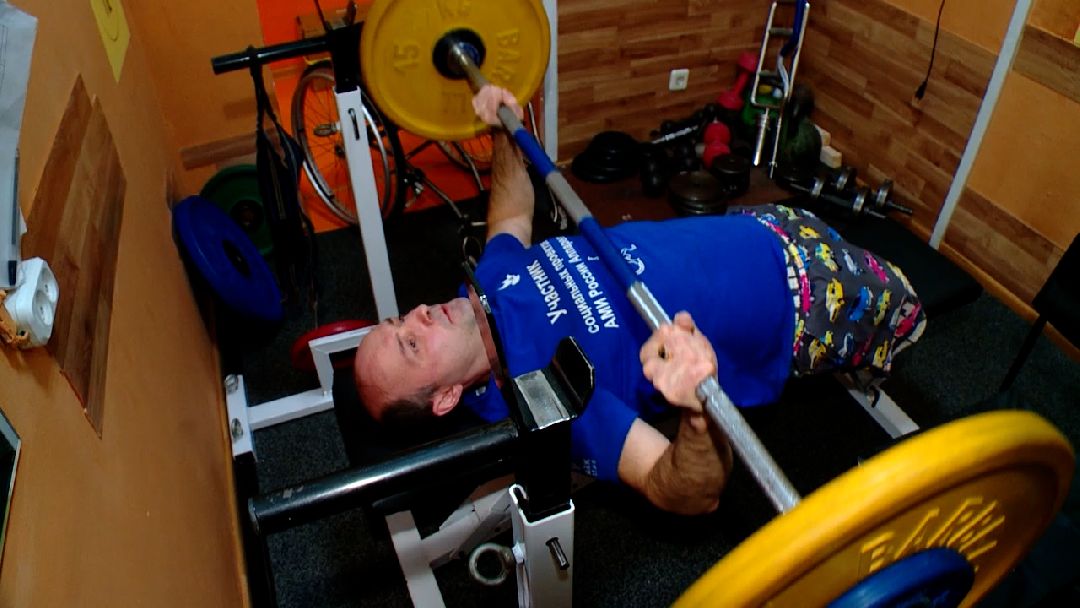 спорт, пауэрлифтиг, многоборье, параолимпийцы, тренировки, инвалиды, Денис Пупышев, Реутов