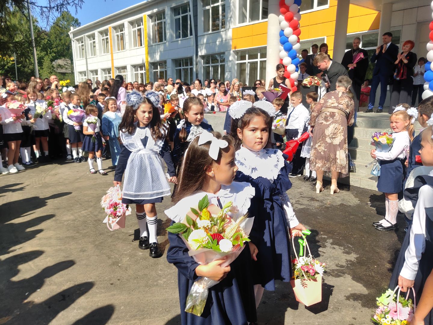Красноармейск, Пушкинский, день знаний, капремонт школы