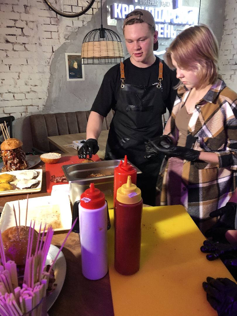 Каримов, бургеры, химки,