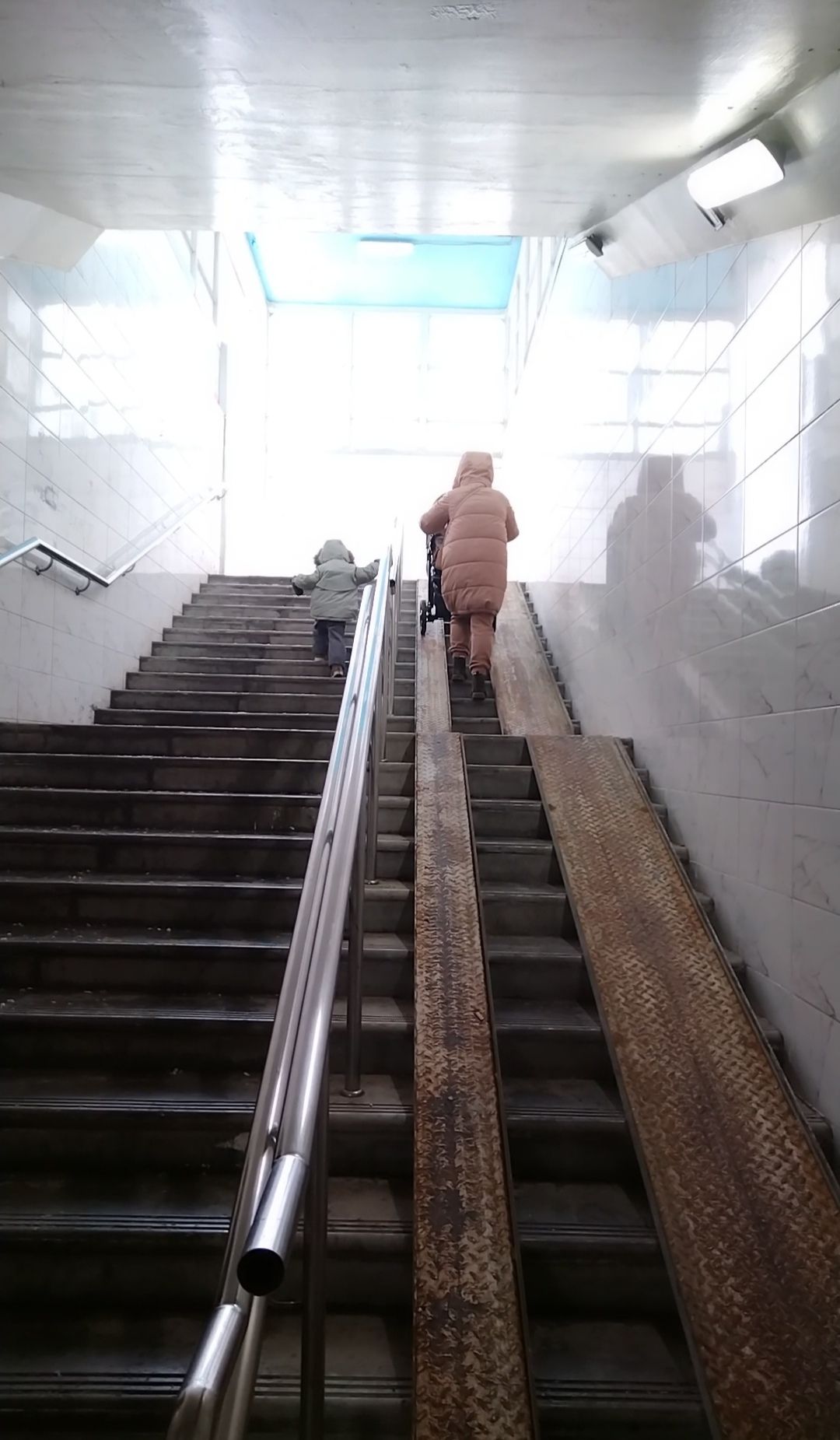 Благоустройство, подземный переход, пандус, подъёмник, платформа