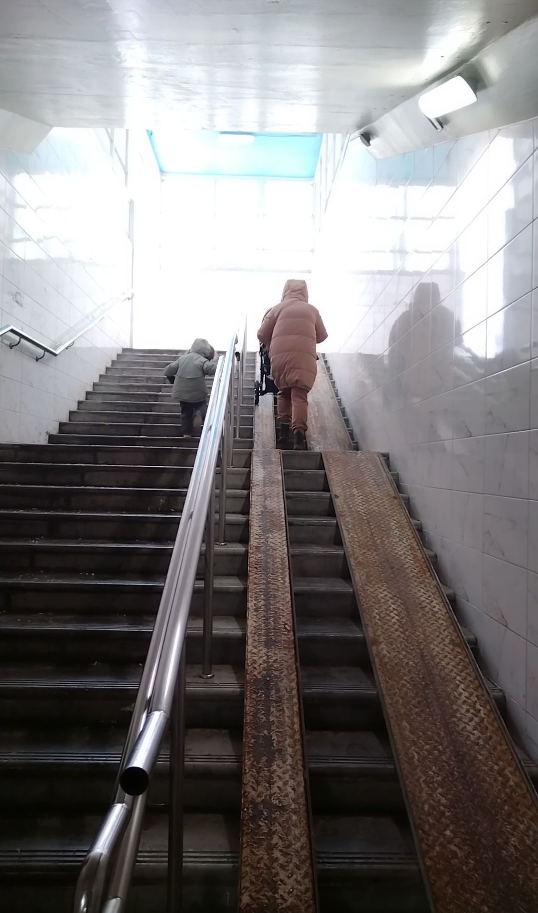 Благоустройство, подземный переход, пандус, подъёмник, платформа