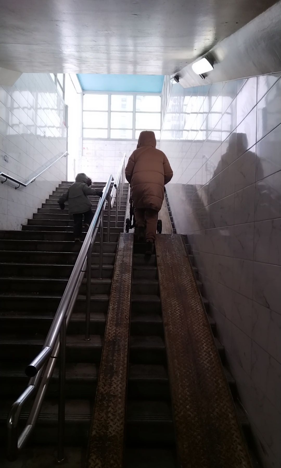 Благоустройство, подземный переход, пандус, подъёмник, платформа