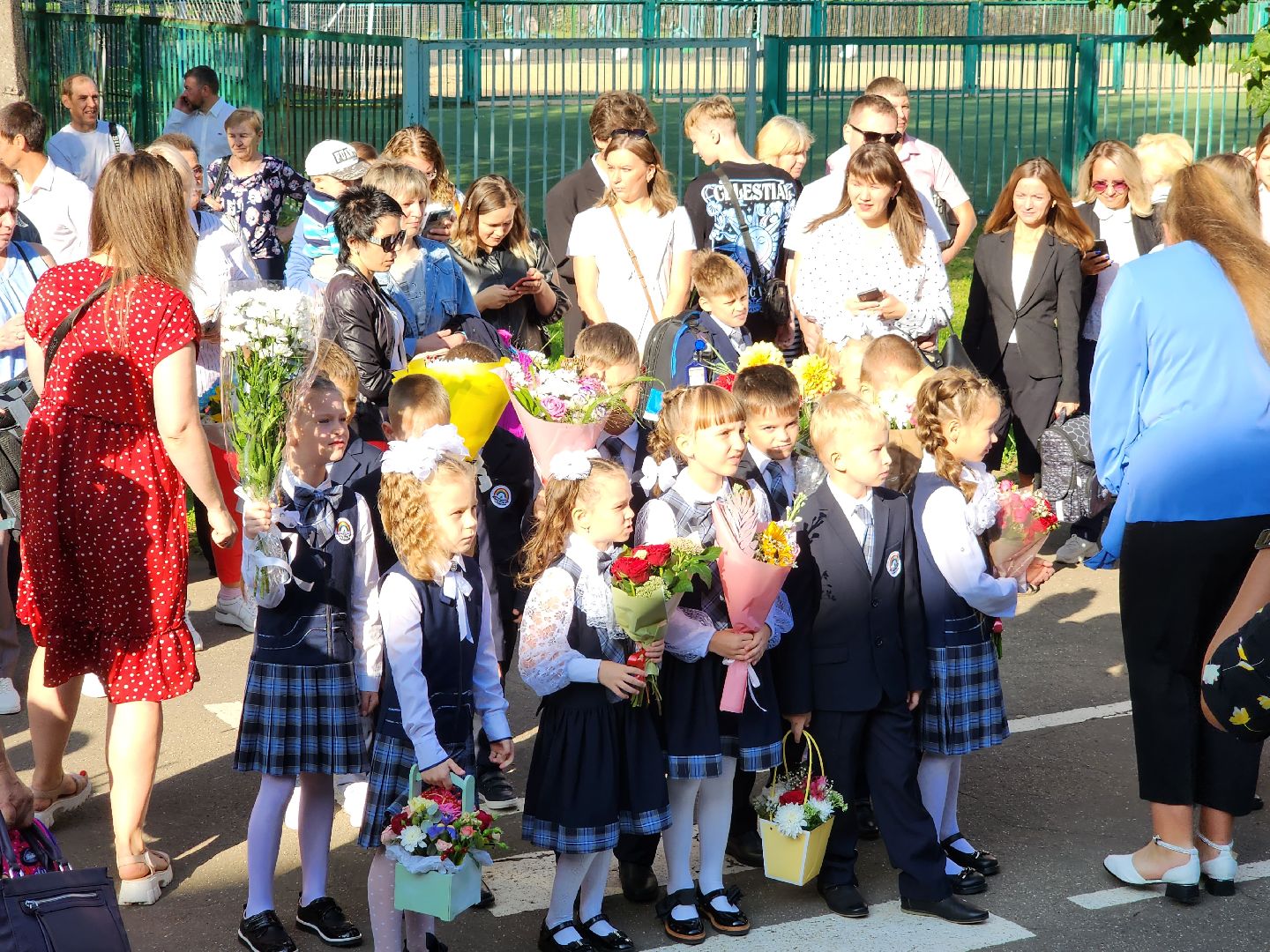 серпухов, школа №16, 1 сентября, первоклассники, день знаний,