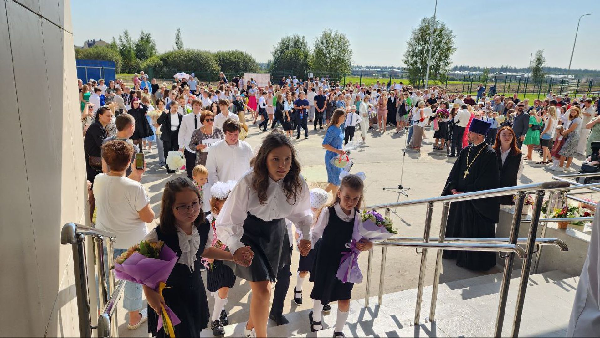 Дмитров, Школа в ЖК Мечта, Минобр