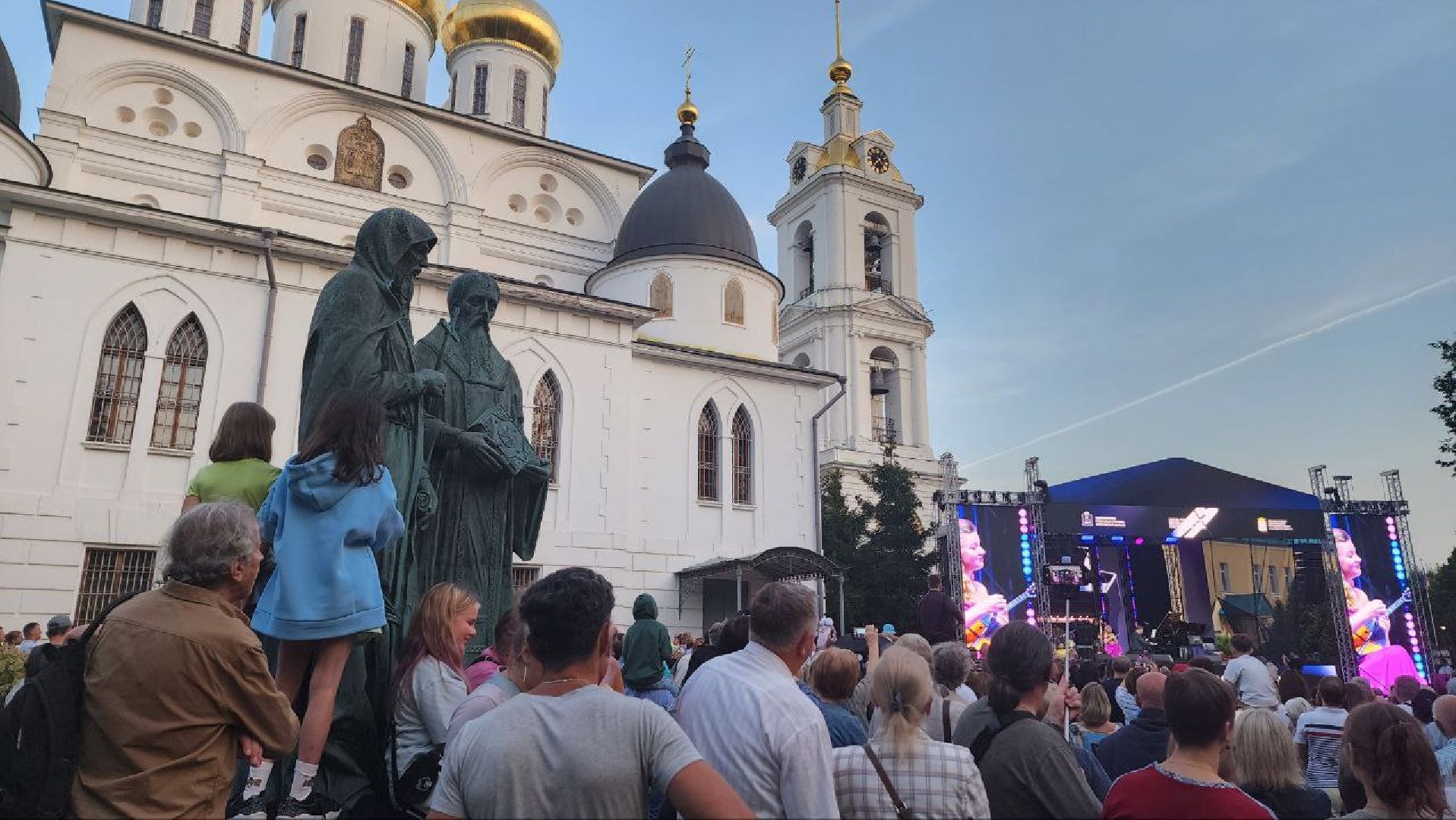Дмитров, Историческая площадь, Денис Мацуев