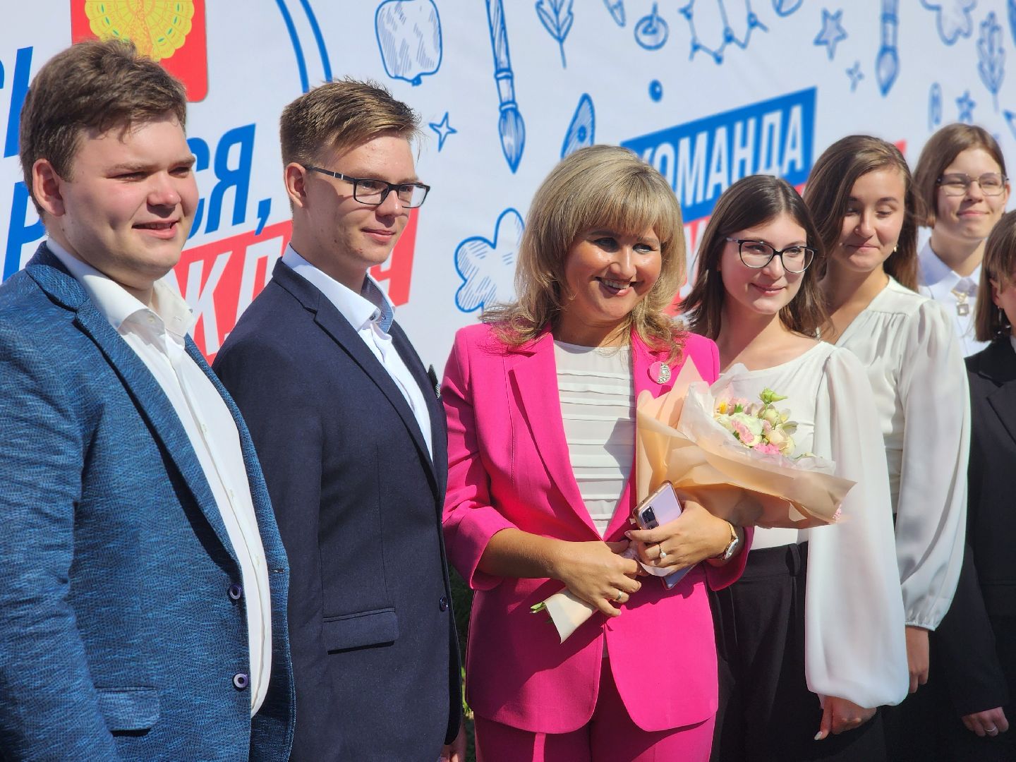 школа 18, серпухов, 1 сентября, выборы, домашние задания,