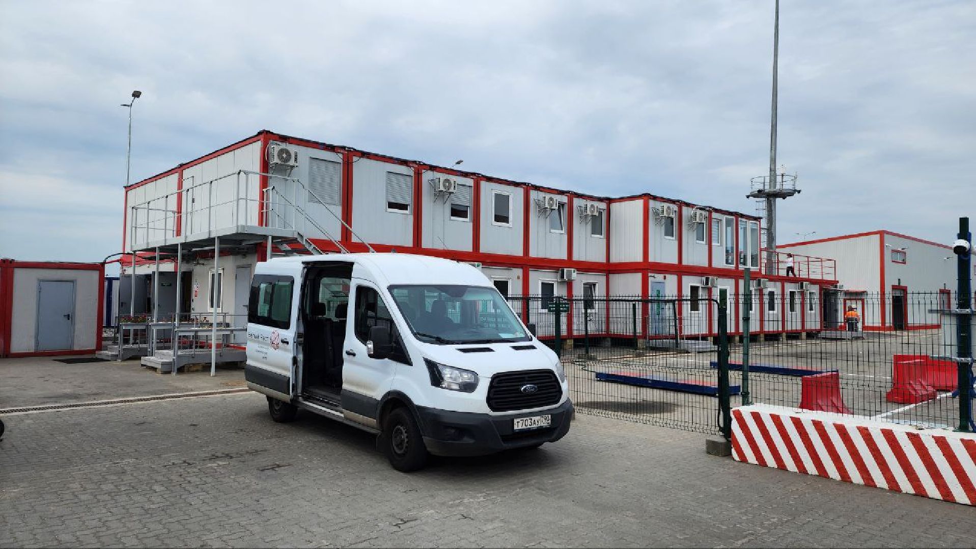 Дмитров, ТЛЦ Белый Раст, Чжаоцин, Китай