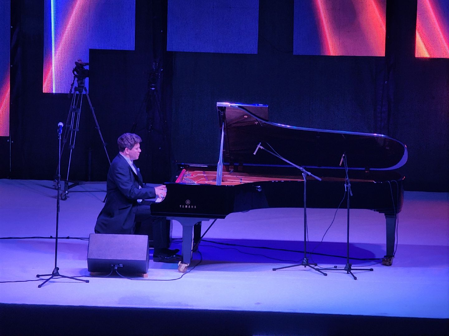 Денис Мацуев, пианист-виртуоз, концерт, водный стадион, Дубна