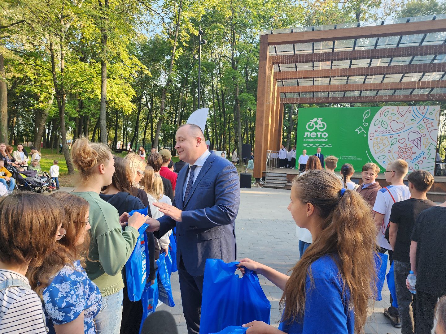 Серпухов, Подмосковье, трудовые бригады, ЛТО, подростки, Единая Россия