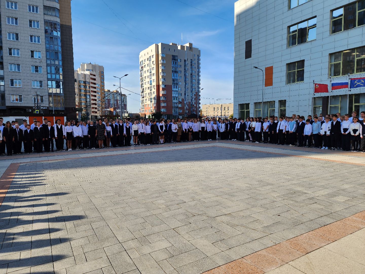 Подольск, школа, линейка, патриотизм, разговоры о важном