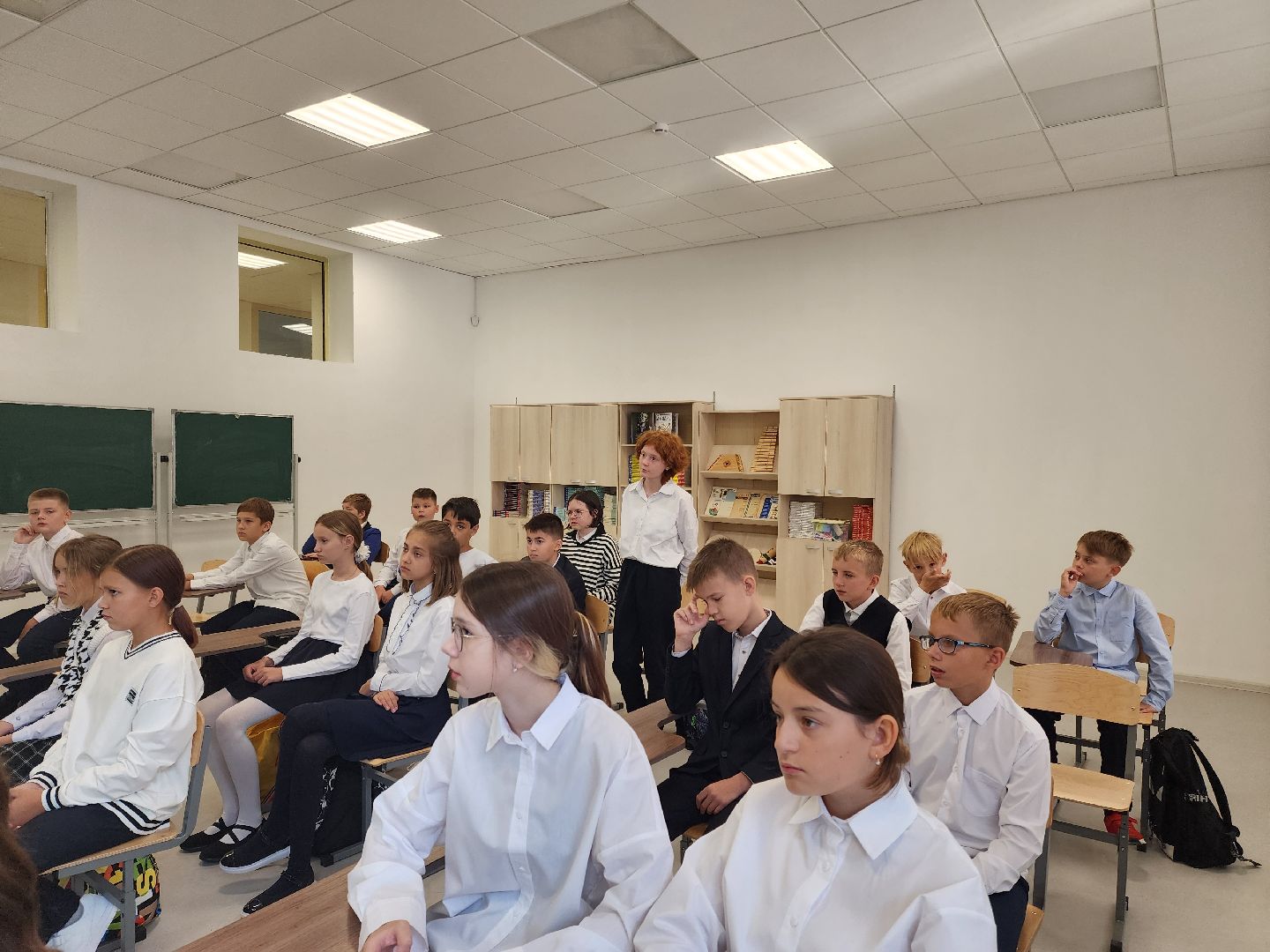 Подольск, школа, линейка, патриотизм, разговоры о важном